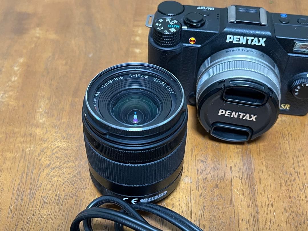 PENTAX Q7 デジタルカメラ 01単焦点　& 02ZOOM