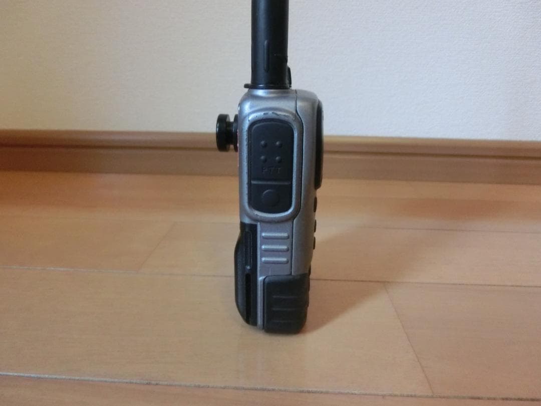 STANDARD　 VX-7　トリプルバンドアマチュア無線トランシーバー