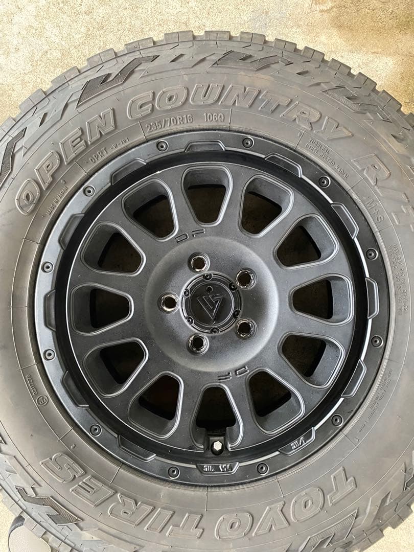 デルタフォース トーヨータイヤ オープンカントリーrt