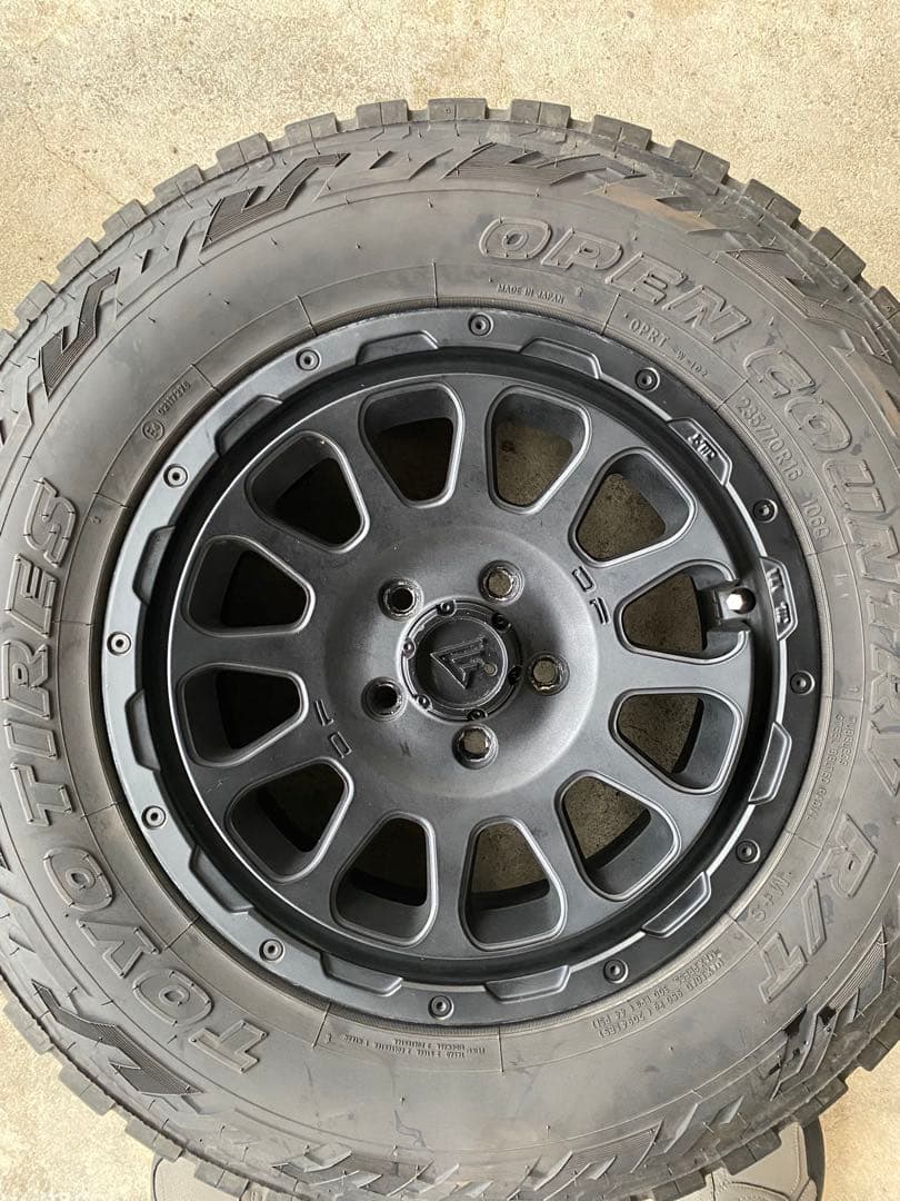 デルタフォース トーヨータイヤ オープンカントリーrt