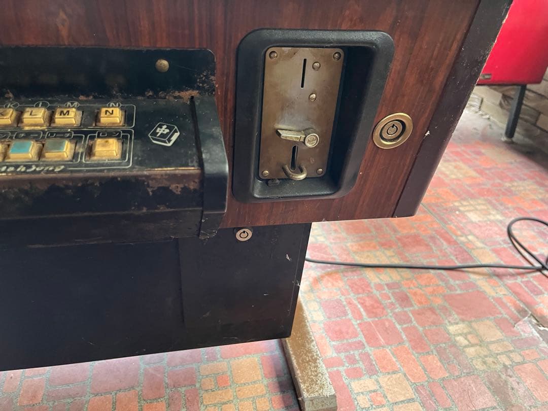 T*W様 テーブル筐体 麻雀　昭和レトロ　① 兵庫県より出品中