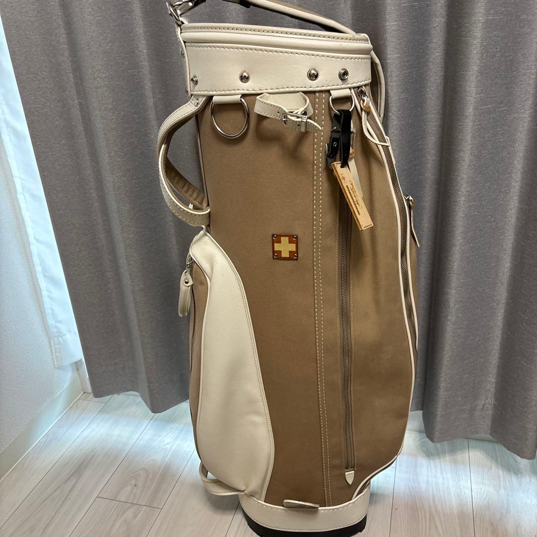 ゴルフバッグ・キャディバッグ ベージュ