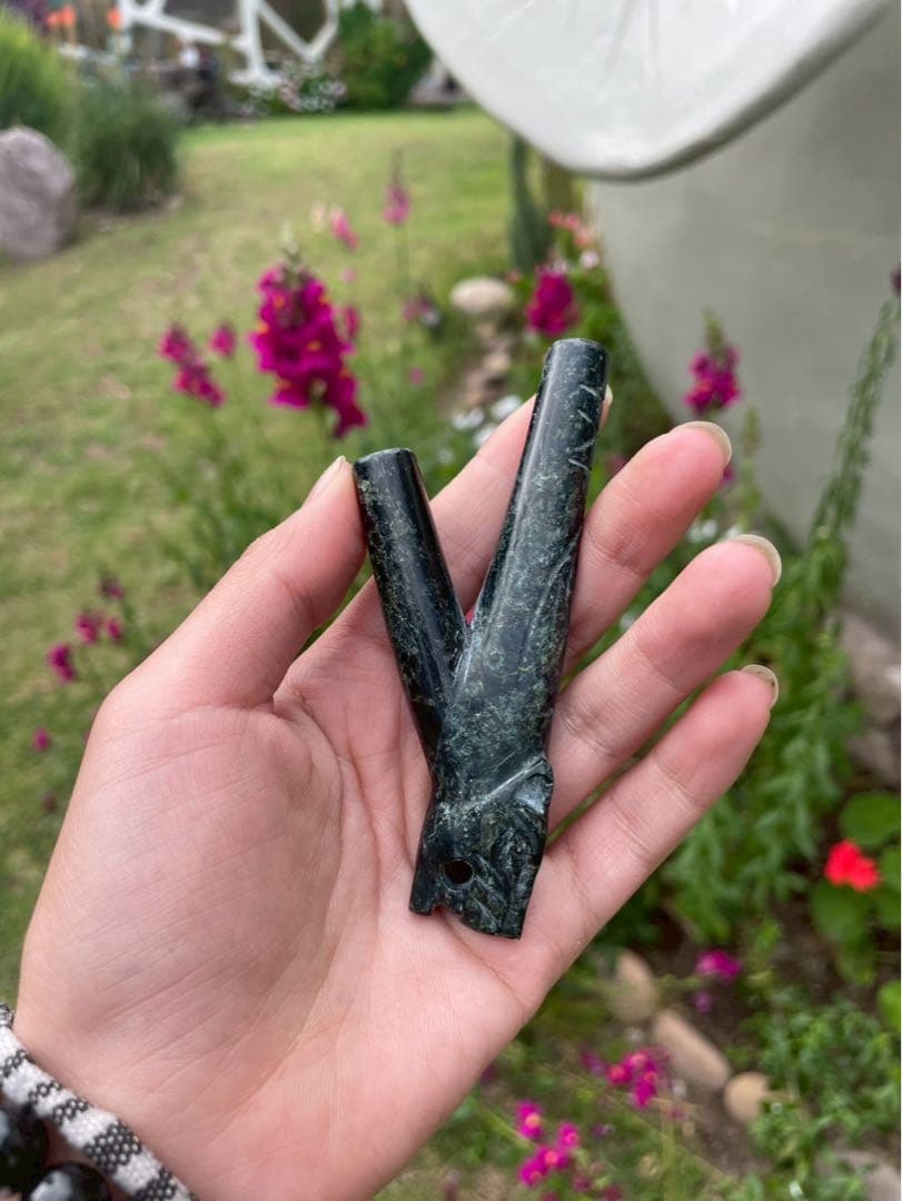 セラプタイトのピューマクリペネックレス