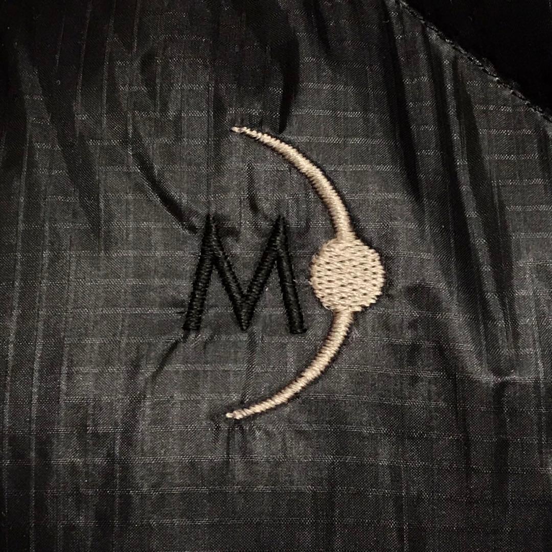 MOONSTONE ムーンストーン　キルティングダウンジャケット　刺繍ロゴ　黒色