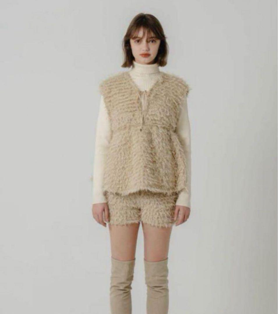 新品Eaphi FLUFFY SHORT PANTS beige