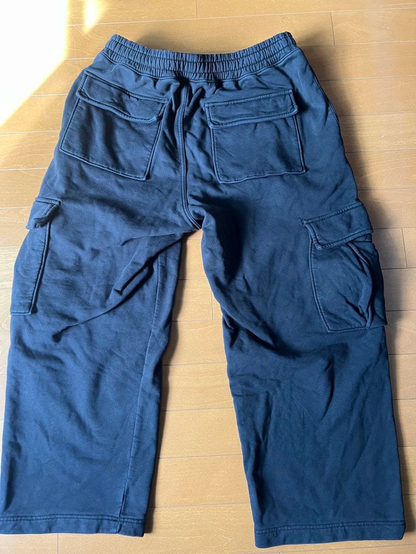 Stüssy ブラックカーゴパンツ