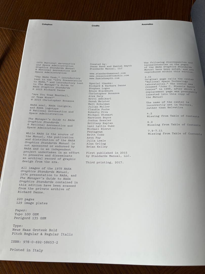 NASA グラフィックスタンダードマニュアル