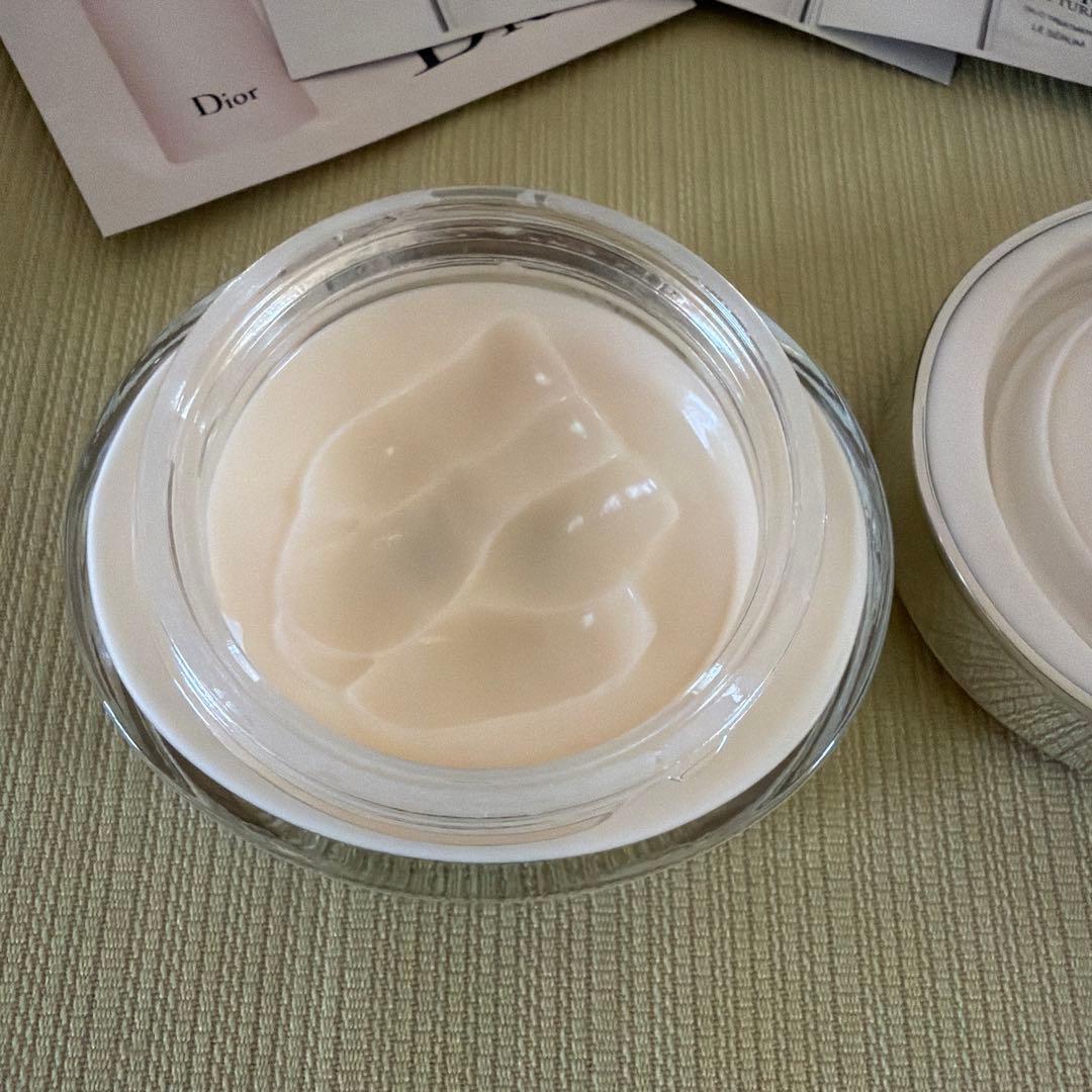 Diorカプチュール クレームリッシュ＋トータルインテンシブエッセンスローション