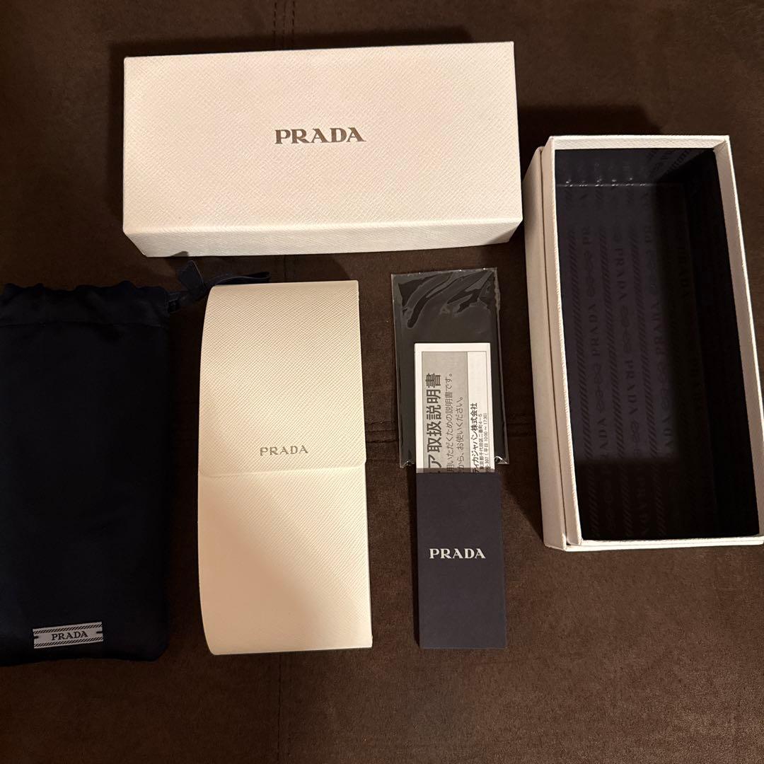 【PRADA】スクエアサングラス
