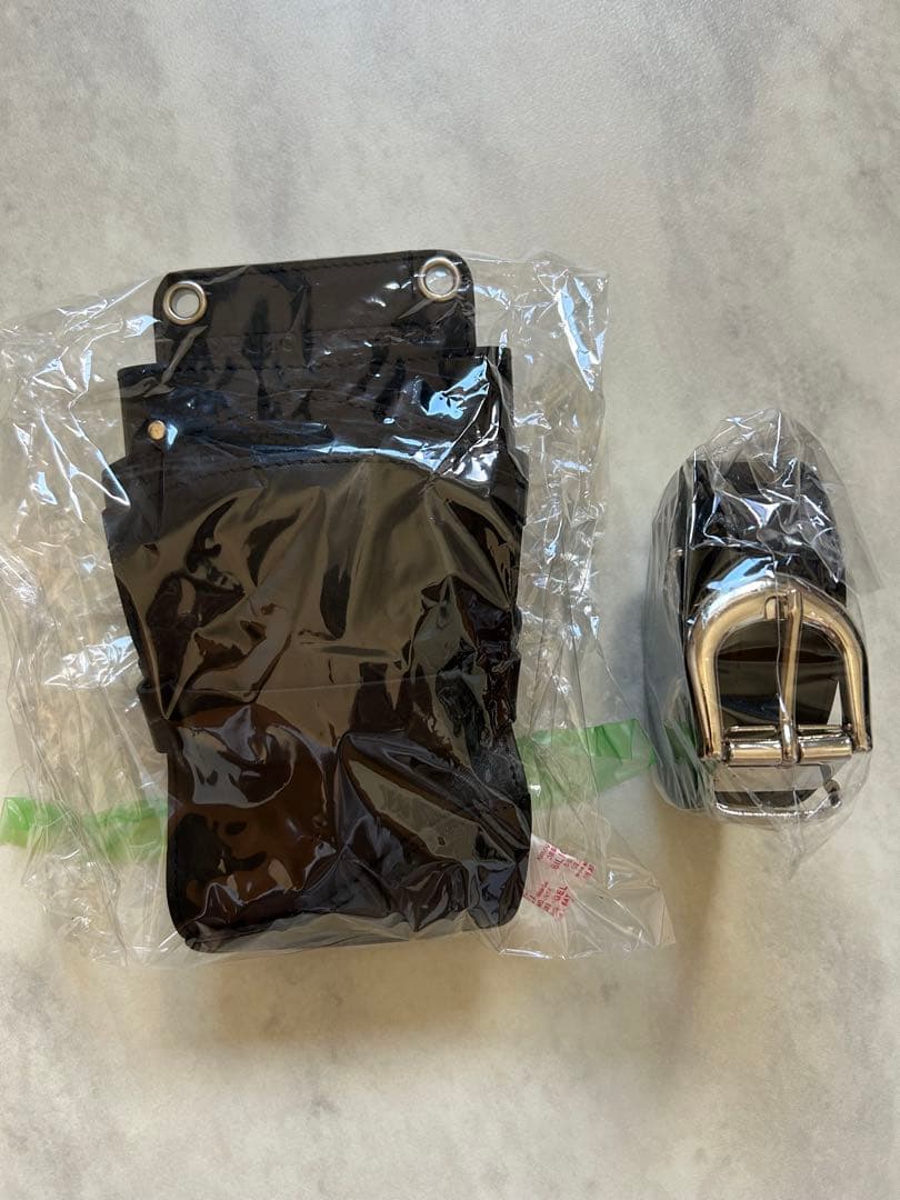 新品未使用　ナルトシザーケース　本革　ブラック　7丁収納可