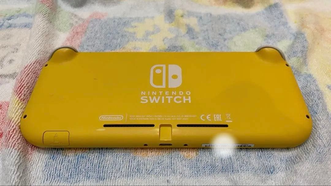 【ジャンク】Nintendo Switch Lite イエロー