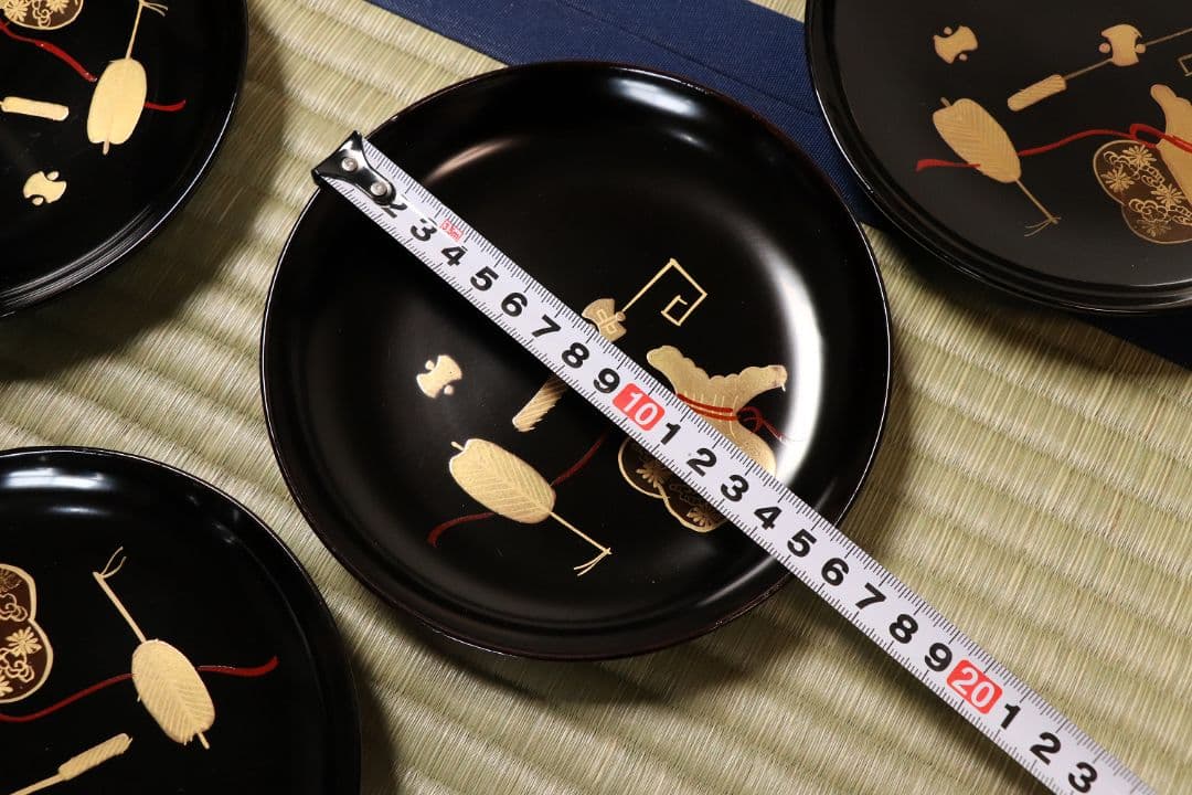 漆芸 時代 宝尽くし図 金蒔絵 黒塗 木皿 九客 天然木 明治大正 【CM59】