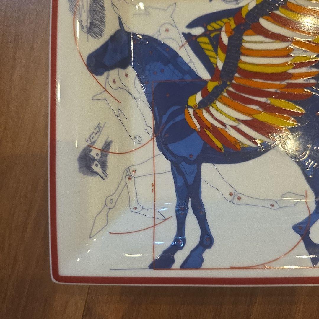 エルメスペガサスデザインの陶器皿