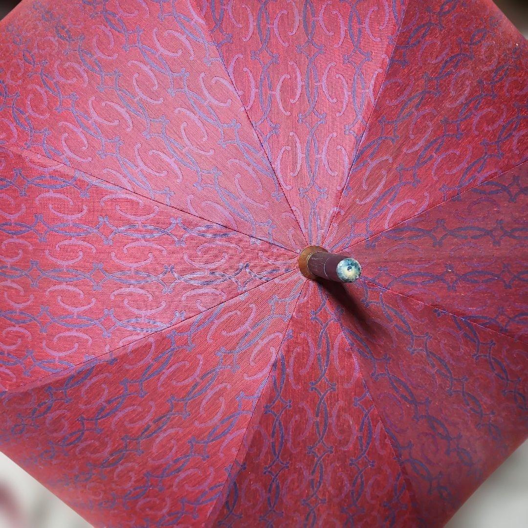 赤い模様入り長傘