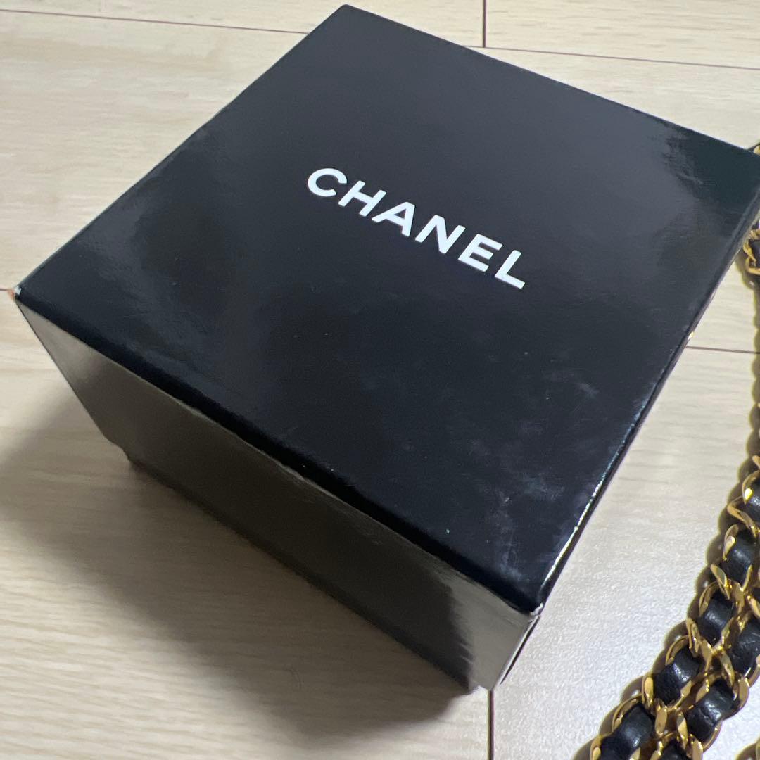 CHANEL チェーンベルト 黒/金