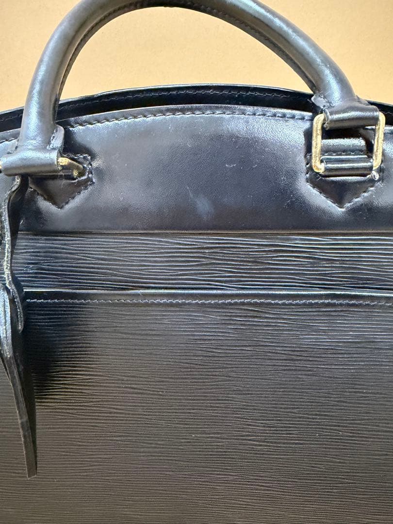 LOUIS VUITTON　ビジネスバッグ　エピ　レザー　リヴィエラ