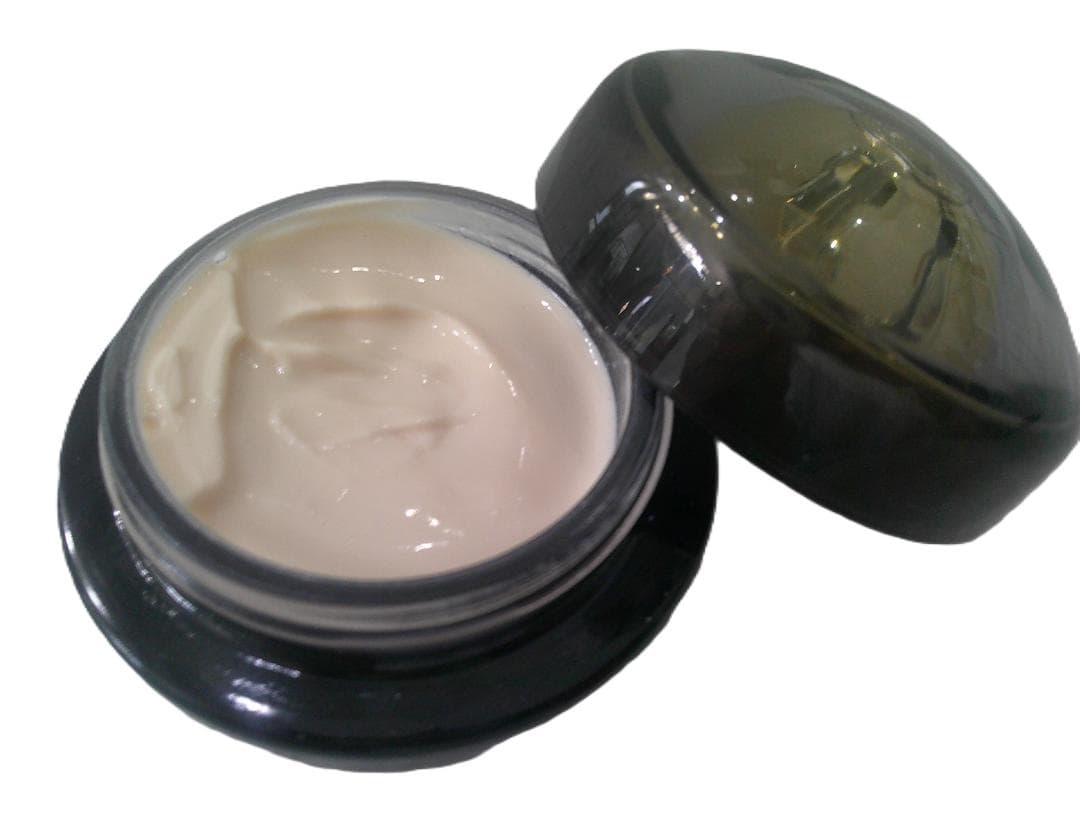 ★資生堂 フューチャーソリューション LX アイ＆リップコントア Rクリームe★