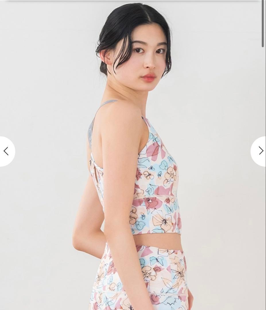 ☆専用さま☆新作☆ 【SUKALA】新作ミックスフラワークロスロゴブラトップ S