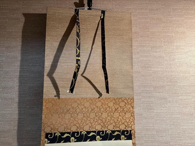 大徳寺　立花大亀　茶掛軸　月無動花葉　茶道具