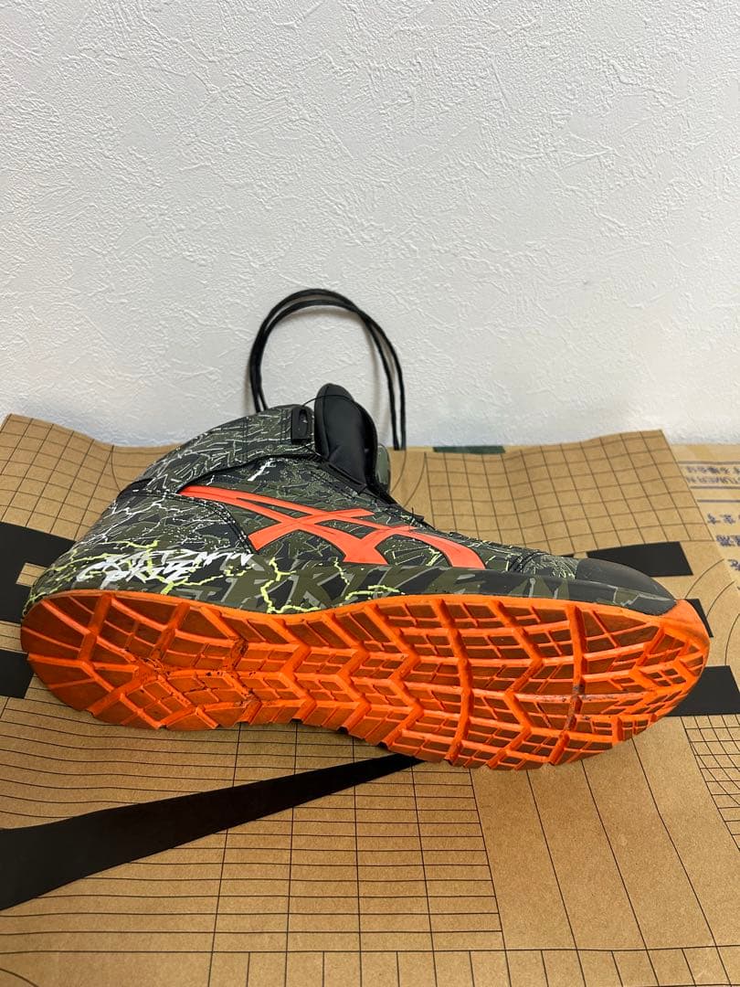 美品⭐︎限定⭐︎入手困難⭐︎asics安全靴⭐︎CP304 BOA MAGMA⭐︎