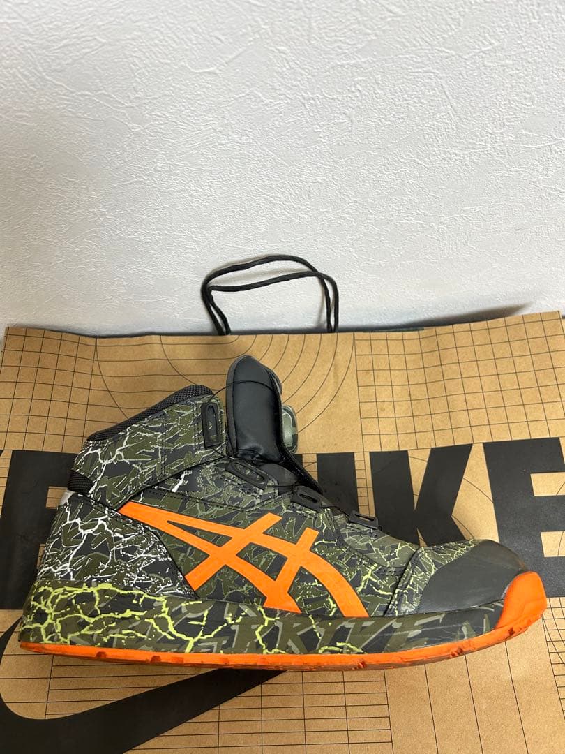 美品⭐︎限定⭐︎入手困難⭐︎asics安全靴⭐︎CP304 BOA MAGMA⭐︎