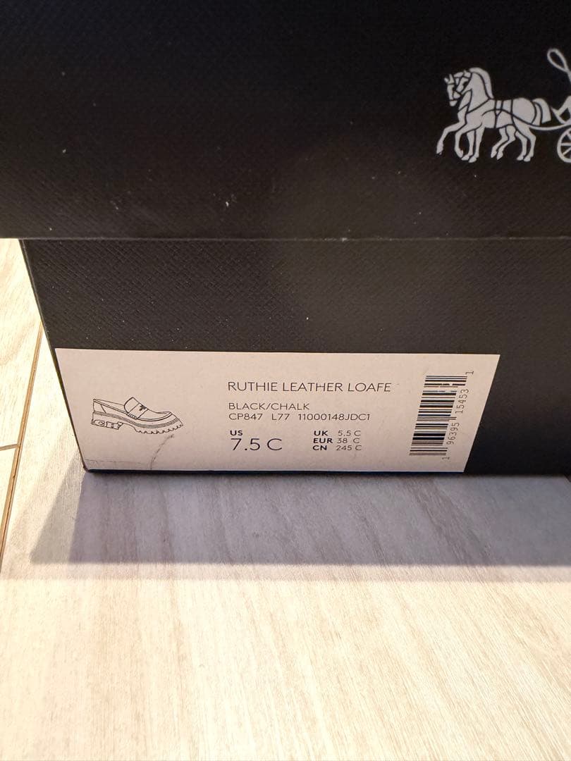 美品 COACH コーチ ルーシー ローファー ブラック ホワイト レザー 箱付