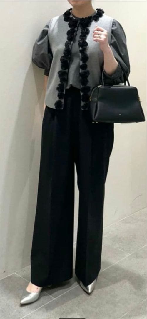 お値下げ！25SS UNITED ARROWS 3Dフラワーベスト　新品