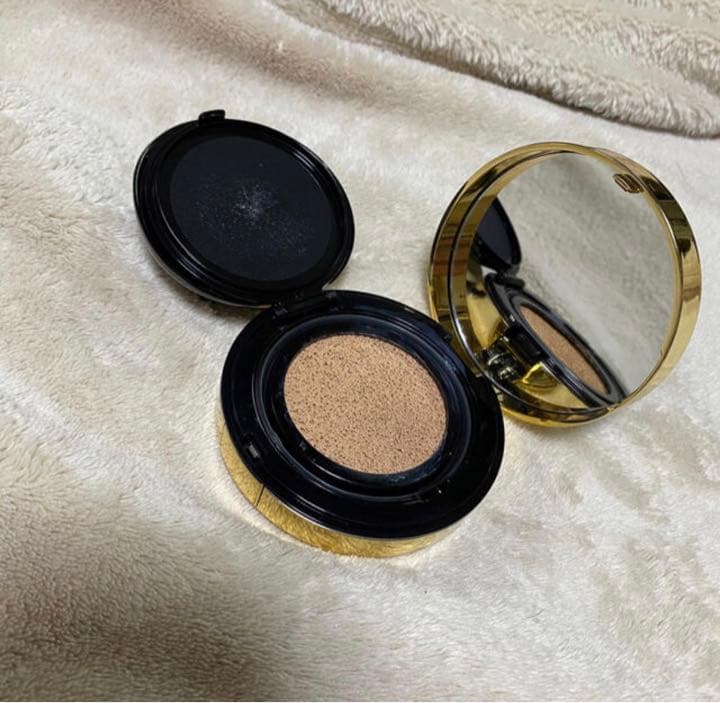 イヴ・サンローラン アンクル ド ポー ルクッションN 25