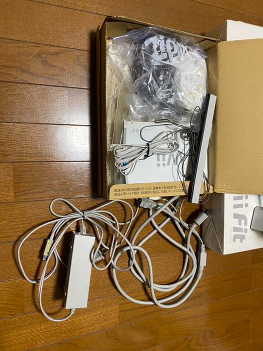 任天堂Wii +Wii fit その他周辺機器コントローラー　ソフト