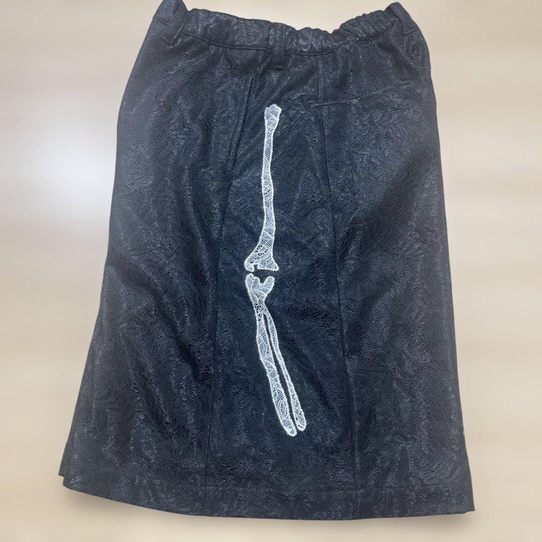 anrealage homme 黒の骨プリントショートパンツ