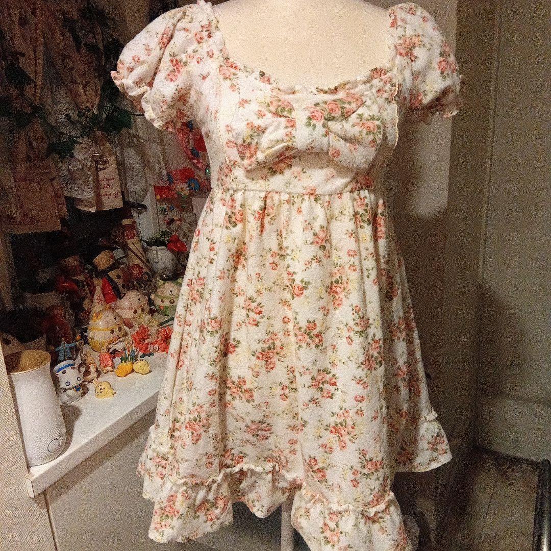 リズリサLIZLISAバラ柄ネルワンピース