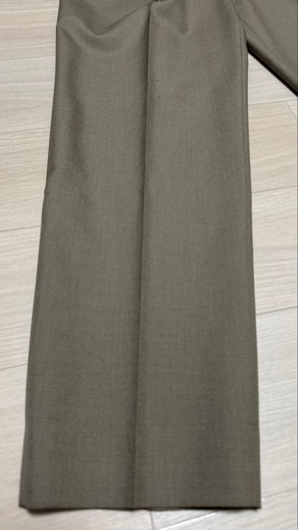 AURALEE BLUEFACED WOOLパンツ