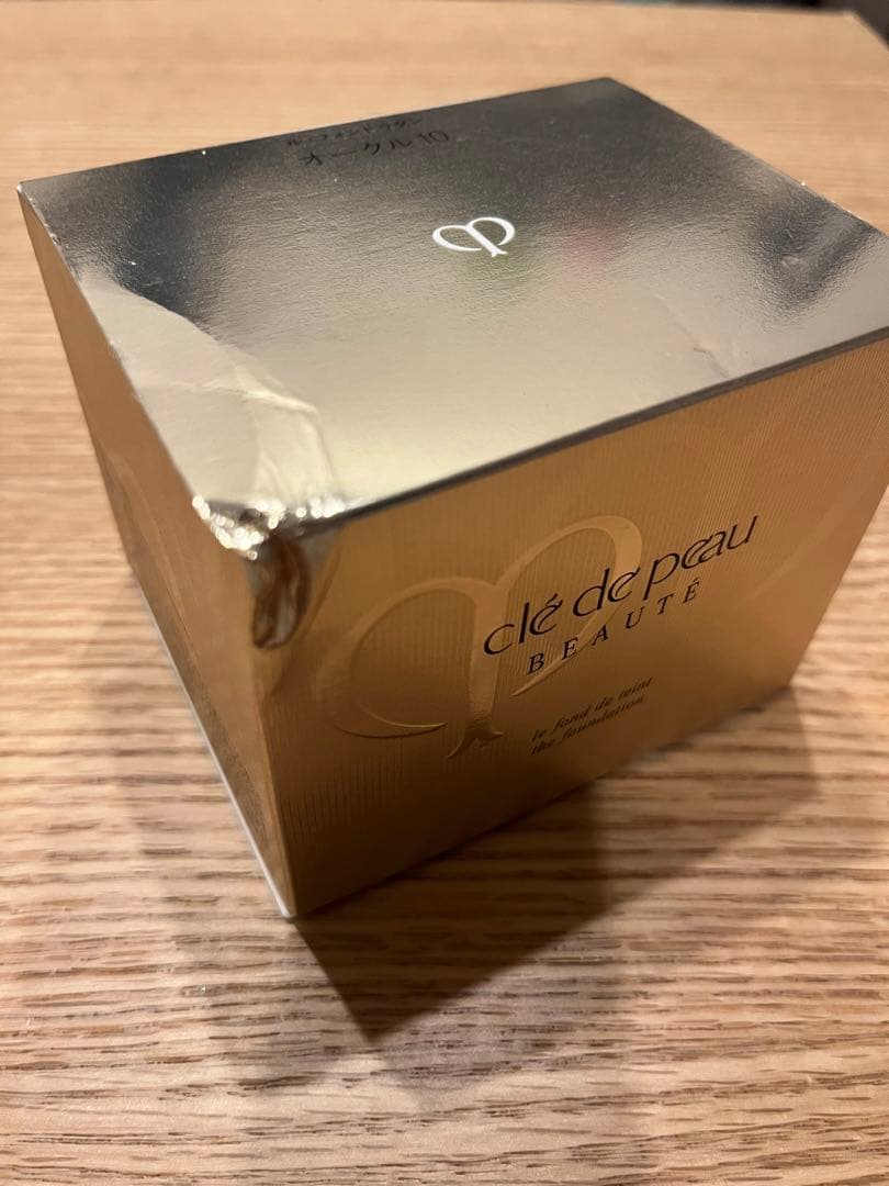 クレ・ド・ポー ボーテ ル・フォンドゥタン オークル10 30g