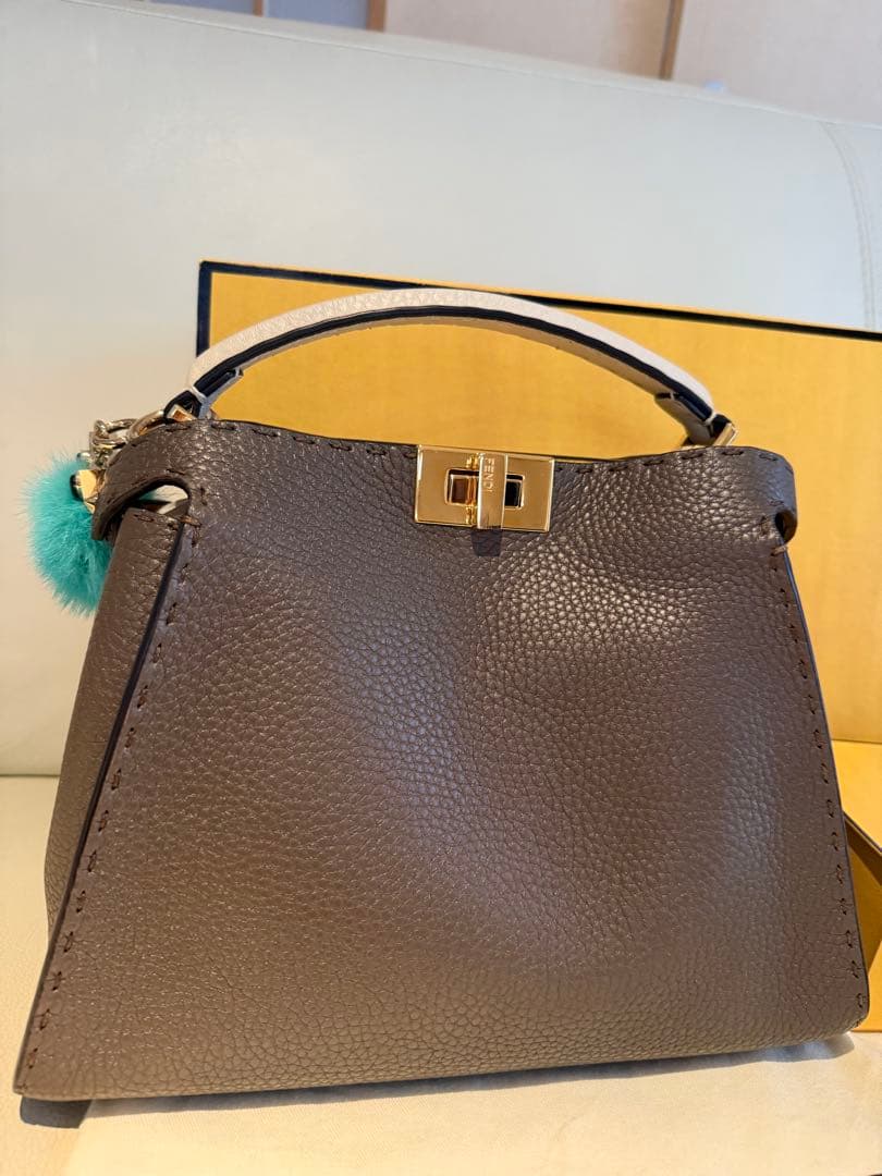 FENDIピーカブーアイコニックエッセンシャリー,ワンダーズキーホルダー　セット