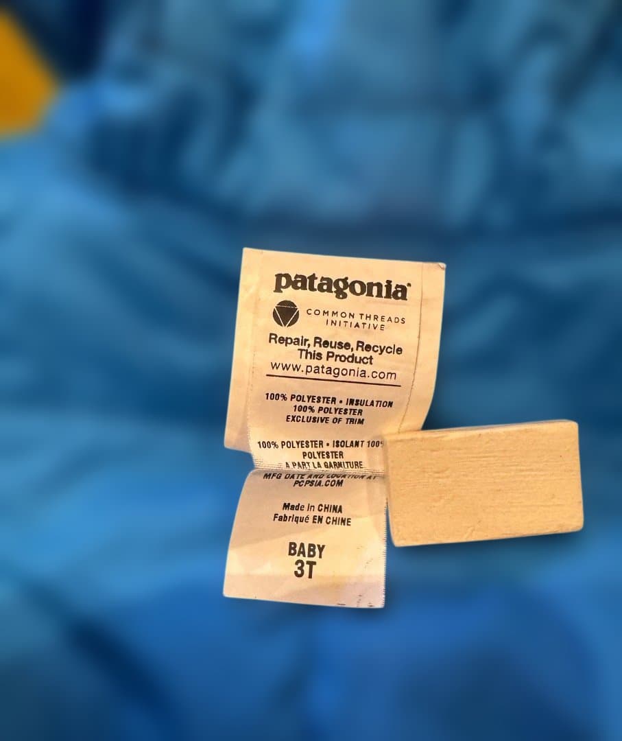 patagonia　キッズ　スノーウエア　Baby 3T　青紺柄