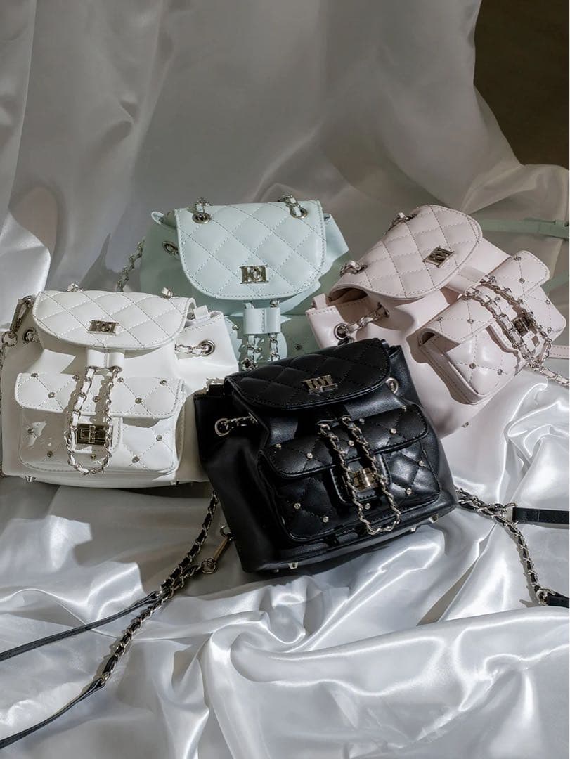 Darich ダーリッチ　キルティングビジューミニリュック　ブラック　BLK