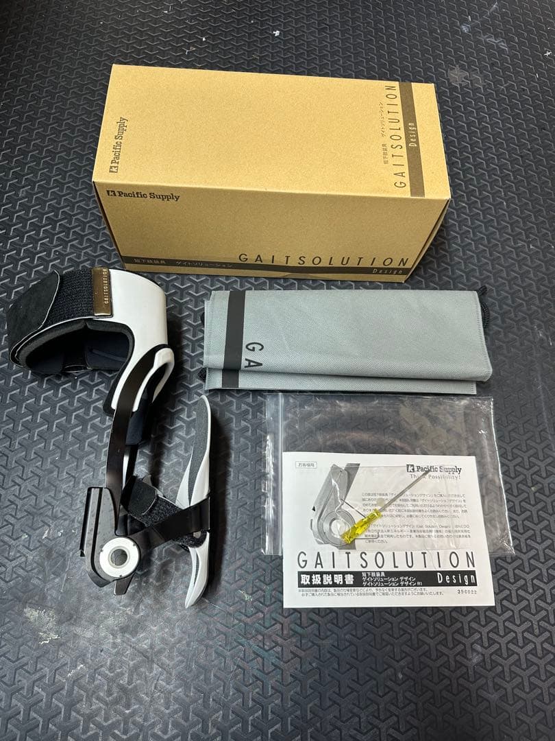 ゲイトソリューションデザイン R1 短下肢装具 右足用Mサイズ アーバン