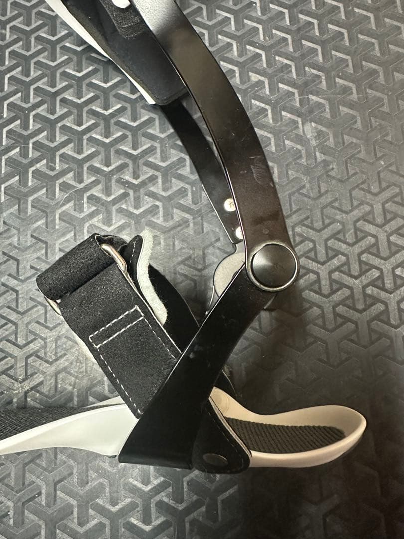 ゲイトソリューションデザイン R1 短下肢装具 右足用Mサイズ アーバン