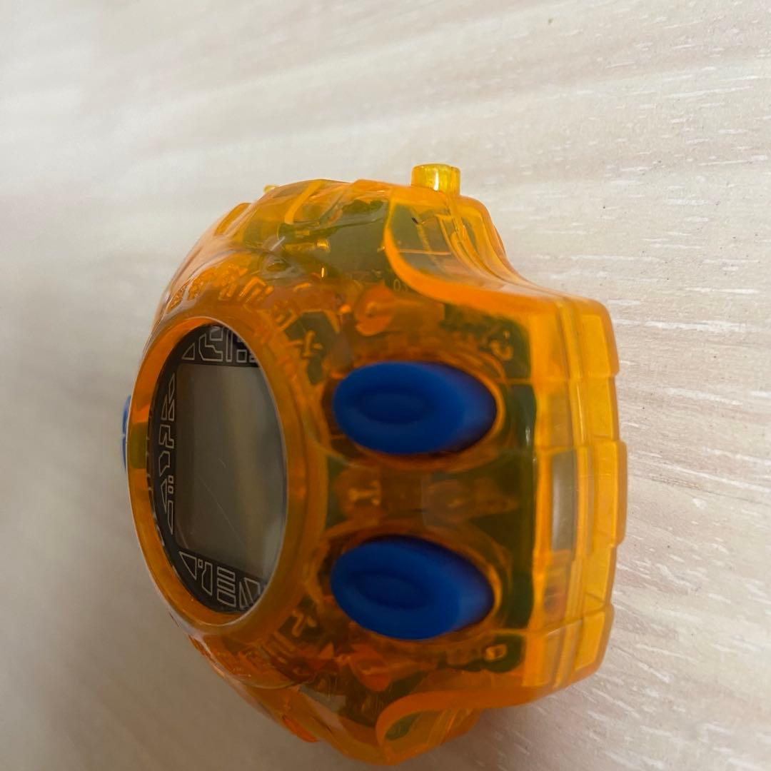 デジヴァイス初代　グレイモンカラー