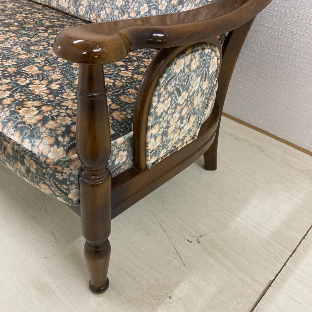 【カリモク】コロニアル　２人掛けソファ　ラブソファ