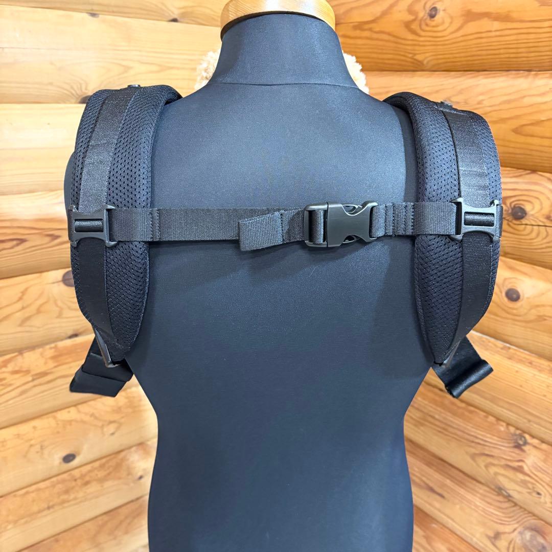 【極美品】pittoresk ピトレスク ベビーキャリア First ファースト