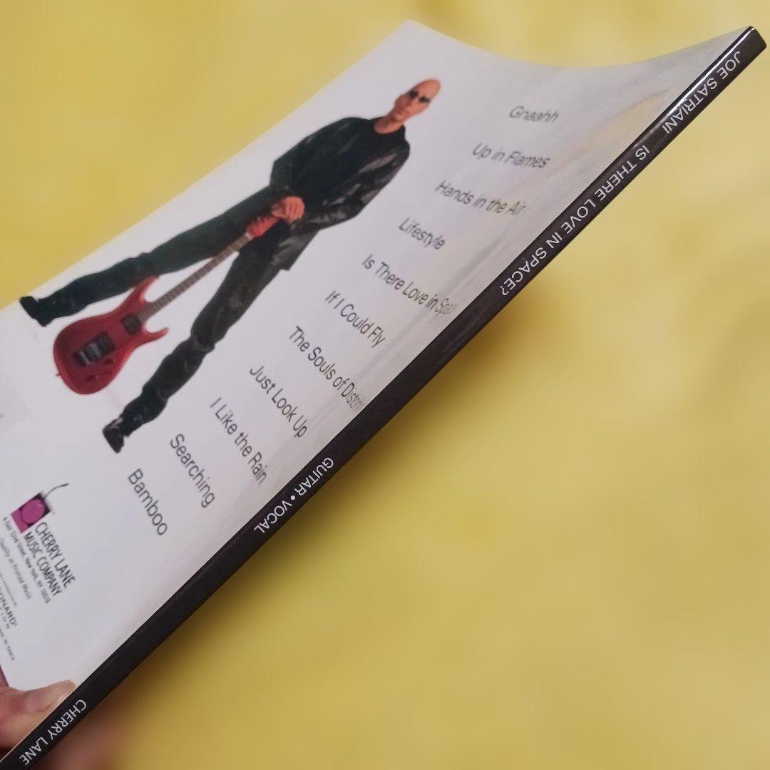 輸入楽譜JOE SATRIANI IS THERE LOVE IN SPACE？