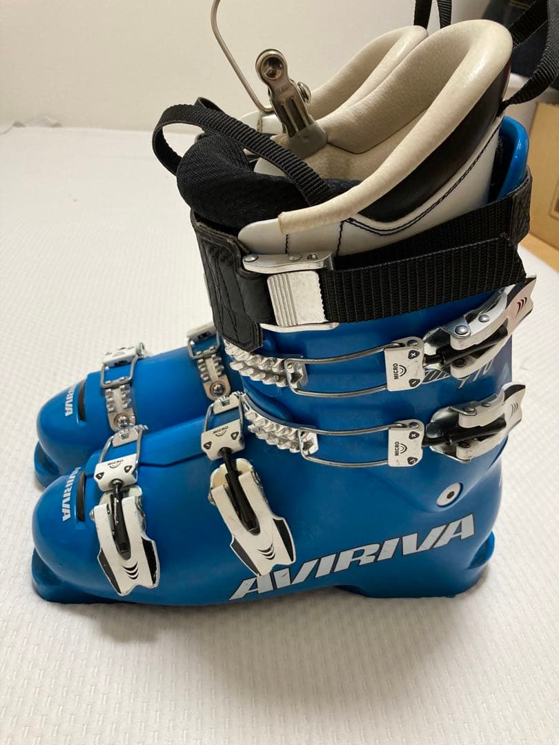 AVIRVA スキーブーツ 27.5cm