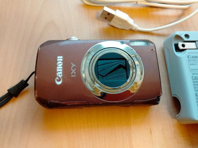 Canon IXY50S コンパクトデジタルカメラ　ジャンク品 動作可動確認