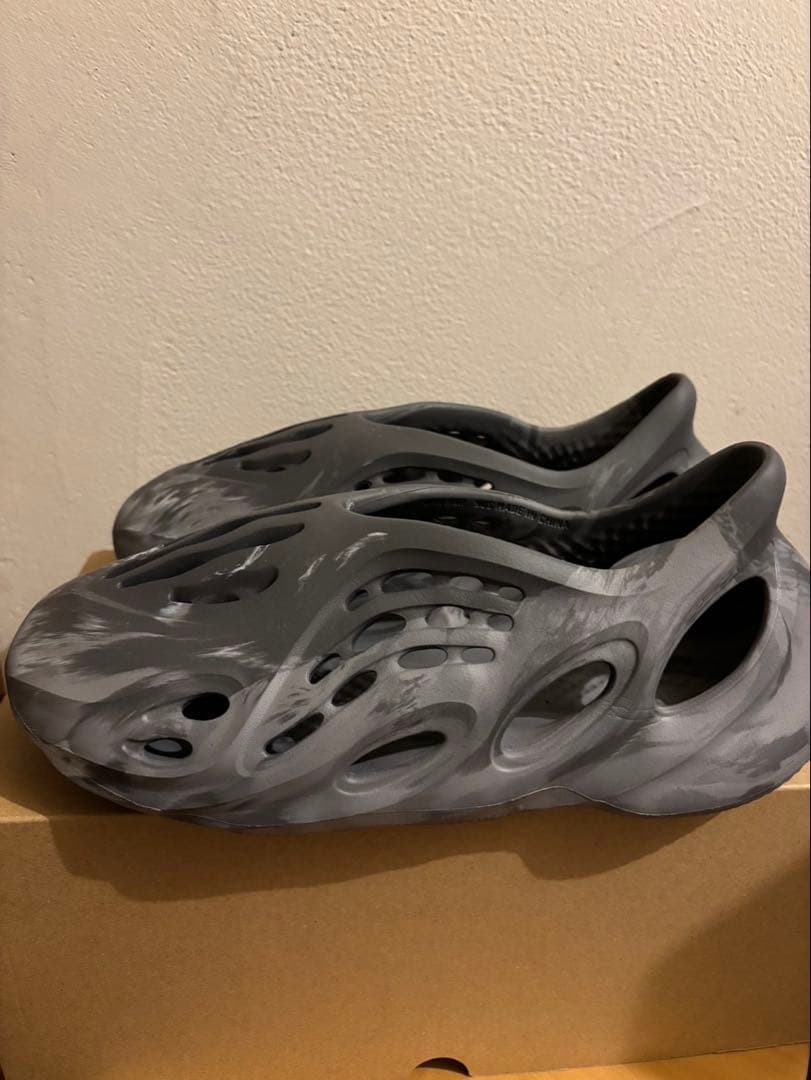 Yeezy form runnerイージーフォームランナー