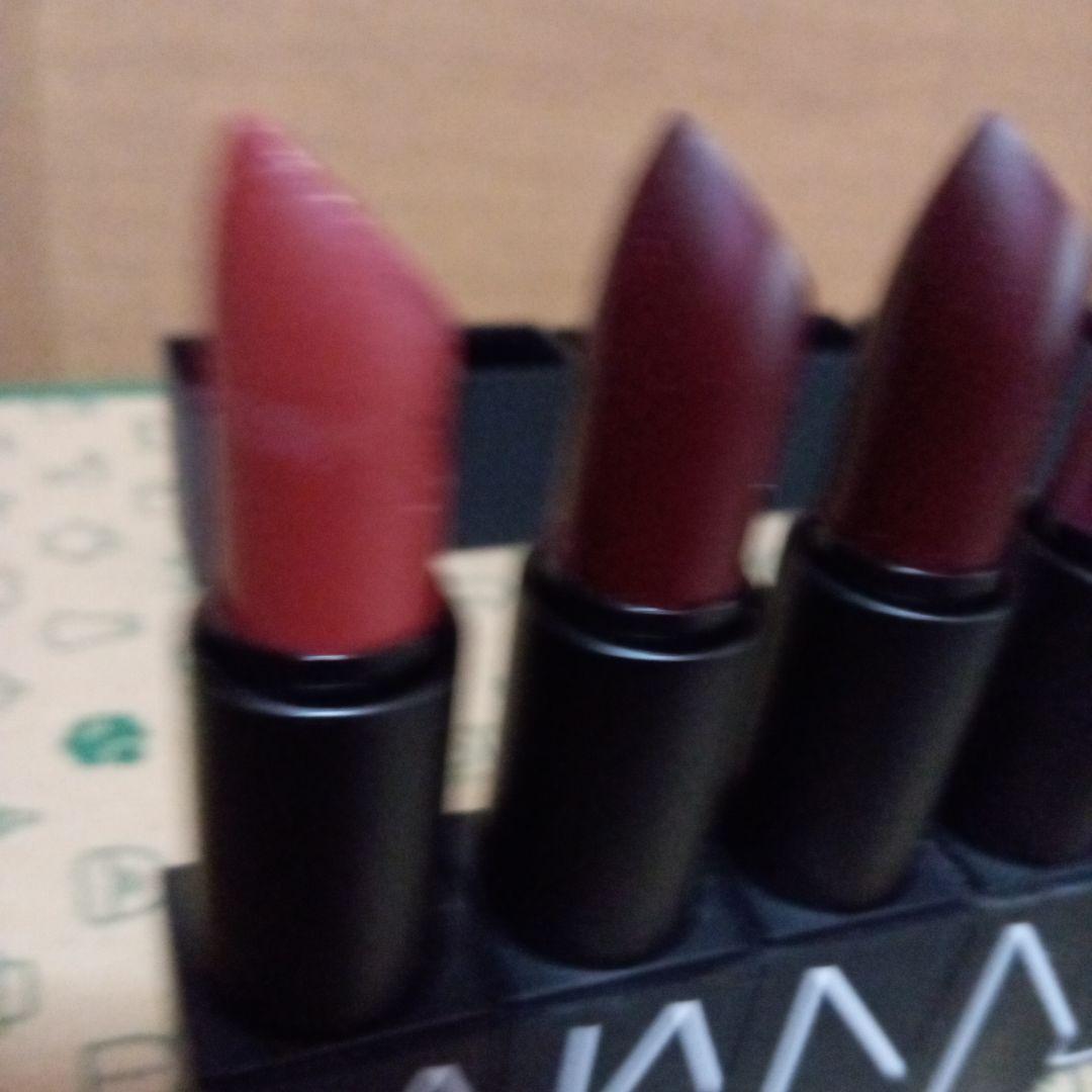 NARS ライトリフレクティング ファンデーション各種