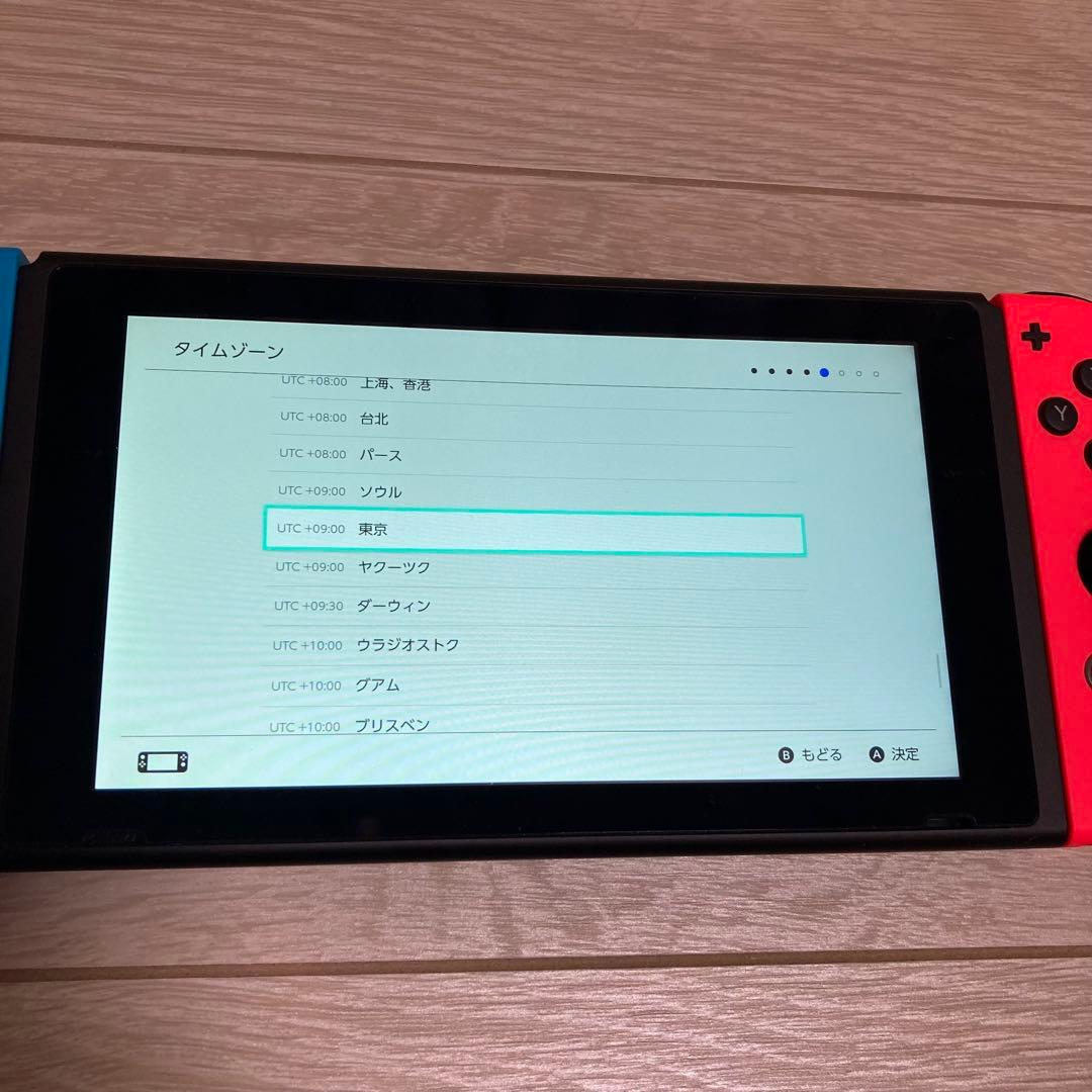 Nintendo Switch 本体　 ネオンブルー/ ネオンレッド