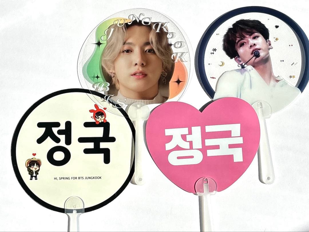 BTS ジョングク アクリル額縁 A2サイズ 【おまけ4点付き】