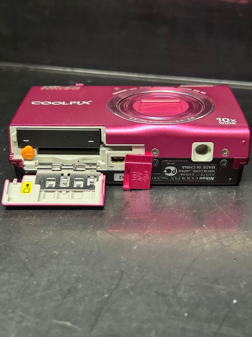 デジタルカメラ Nikon COOLPIX S6200