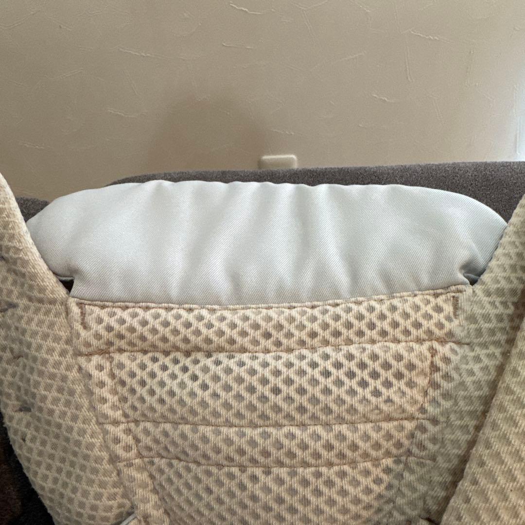 エルゴ　サンドべージュ　抱っこ紐